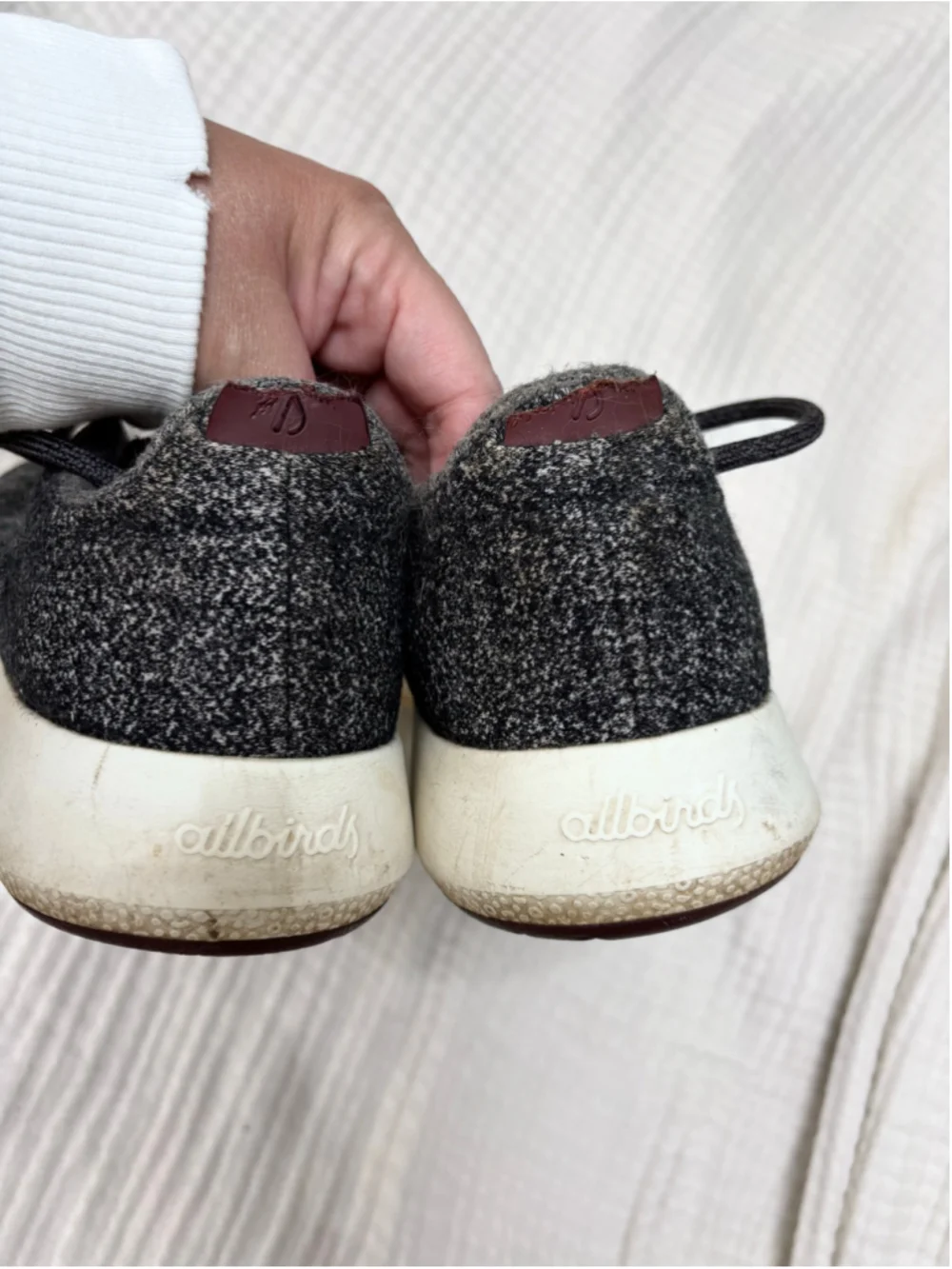 Men’s Allbirds Wool Runners Sneakers Black and White size 9